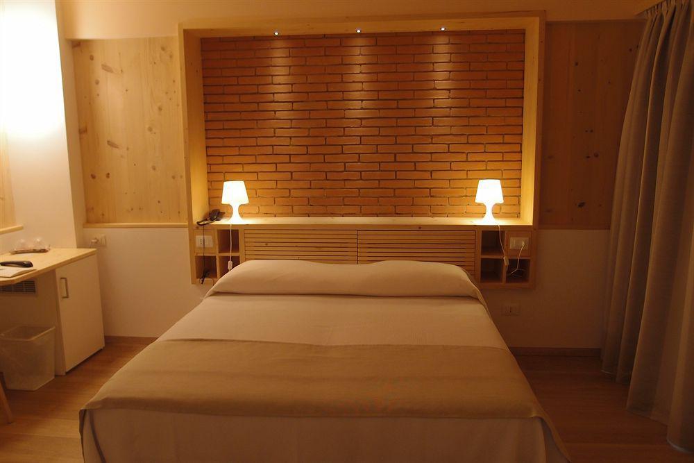 Hotel Regina 포르데데이마르미 외부 사진