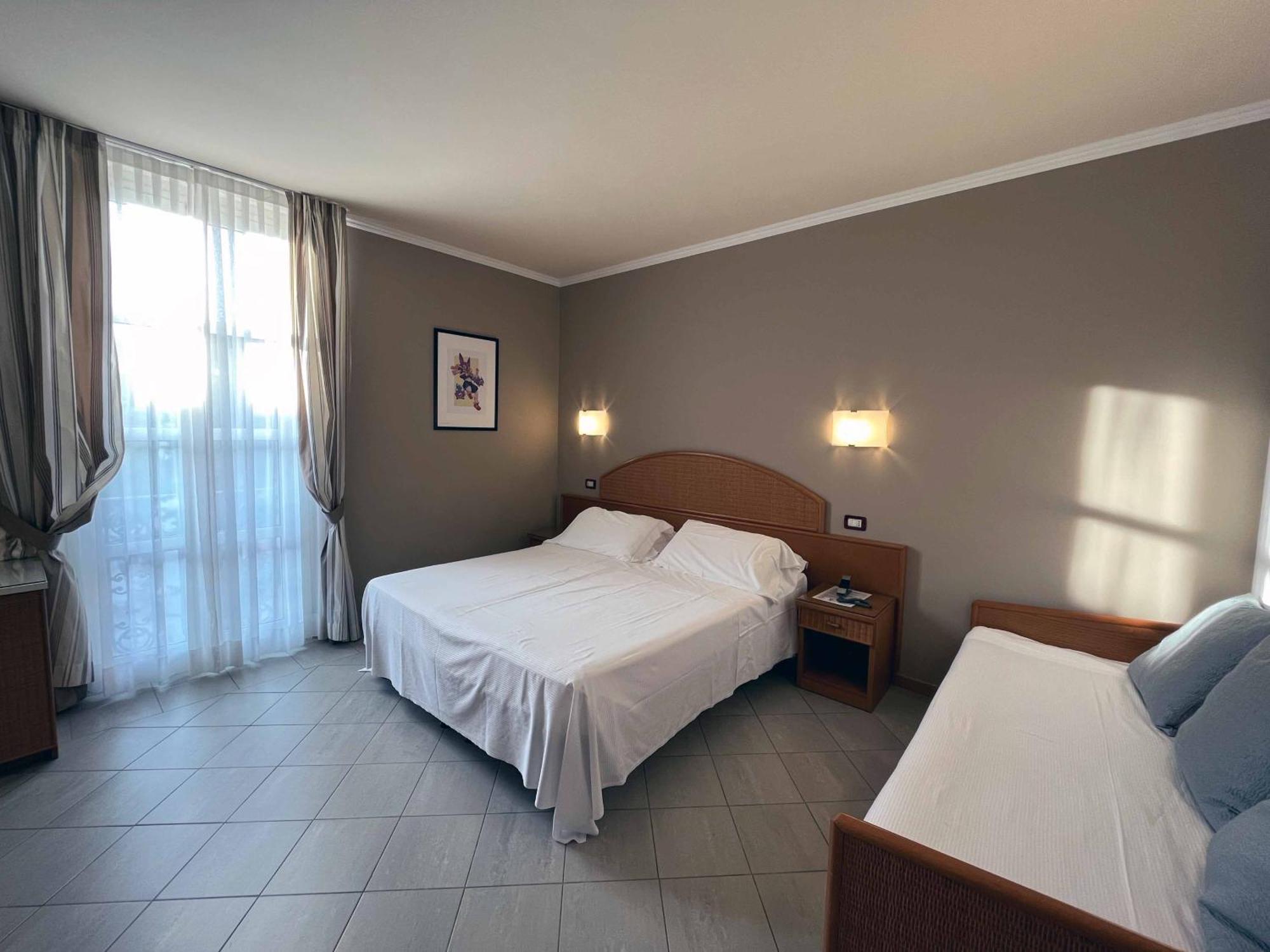 Hotel Regina 포르데데이마르미 외부 사진
