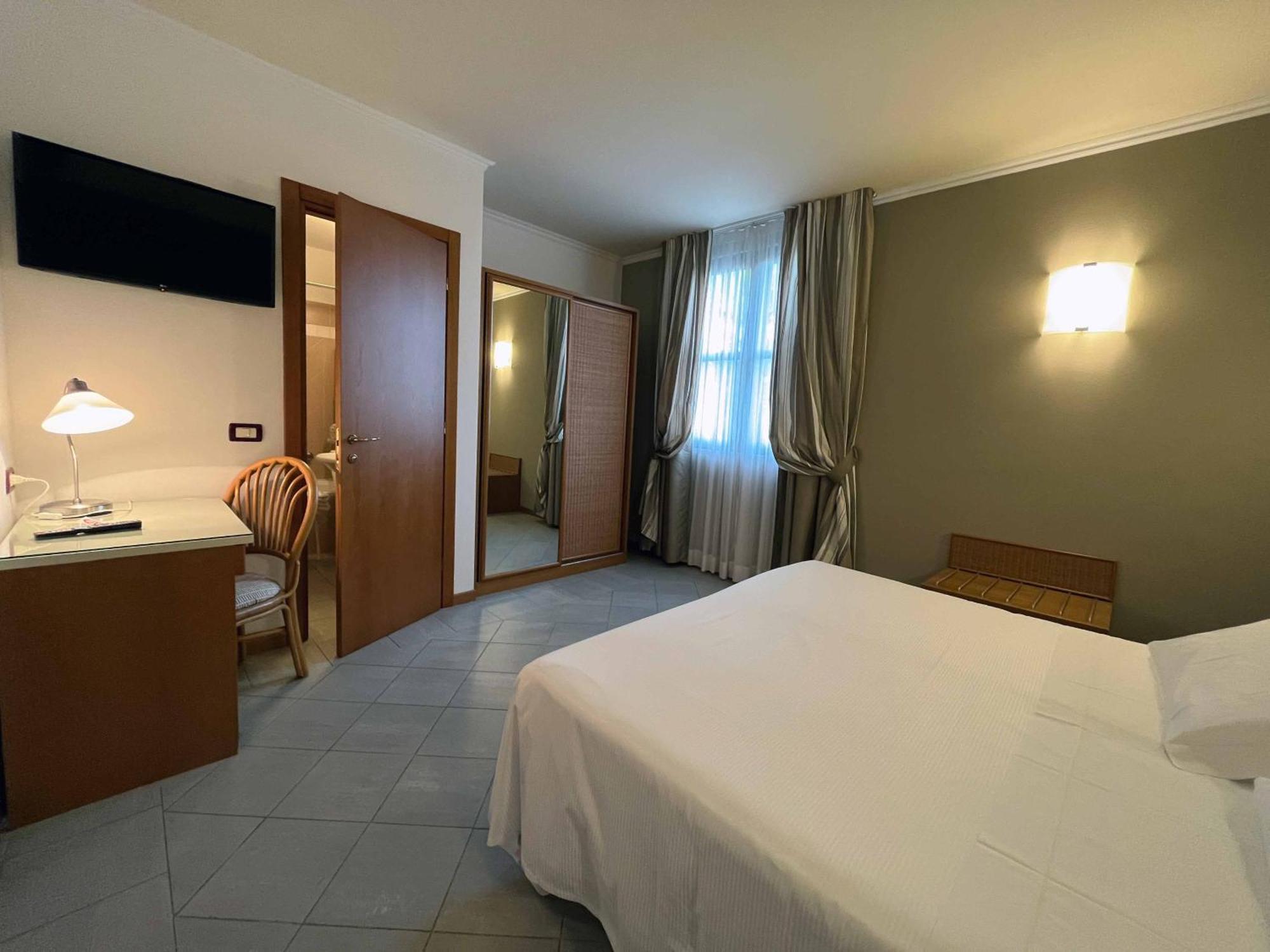 Hotel Regina 포르데데이마르미 외부 사진