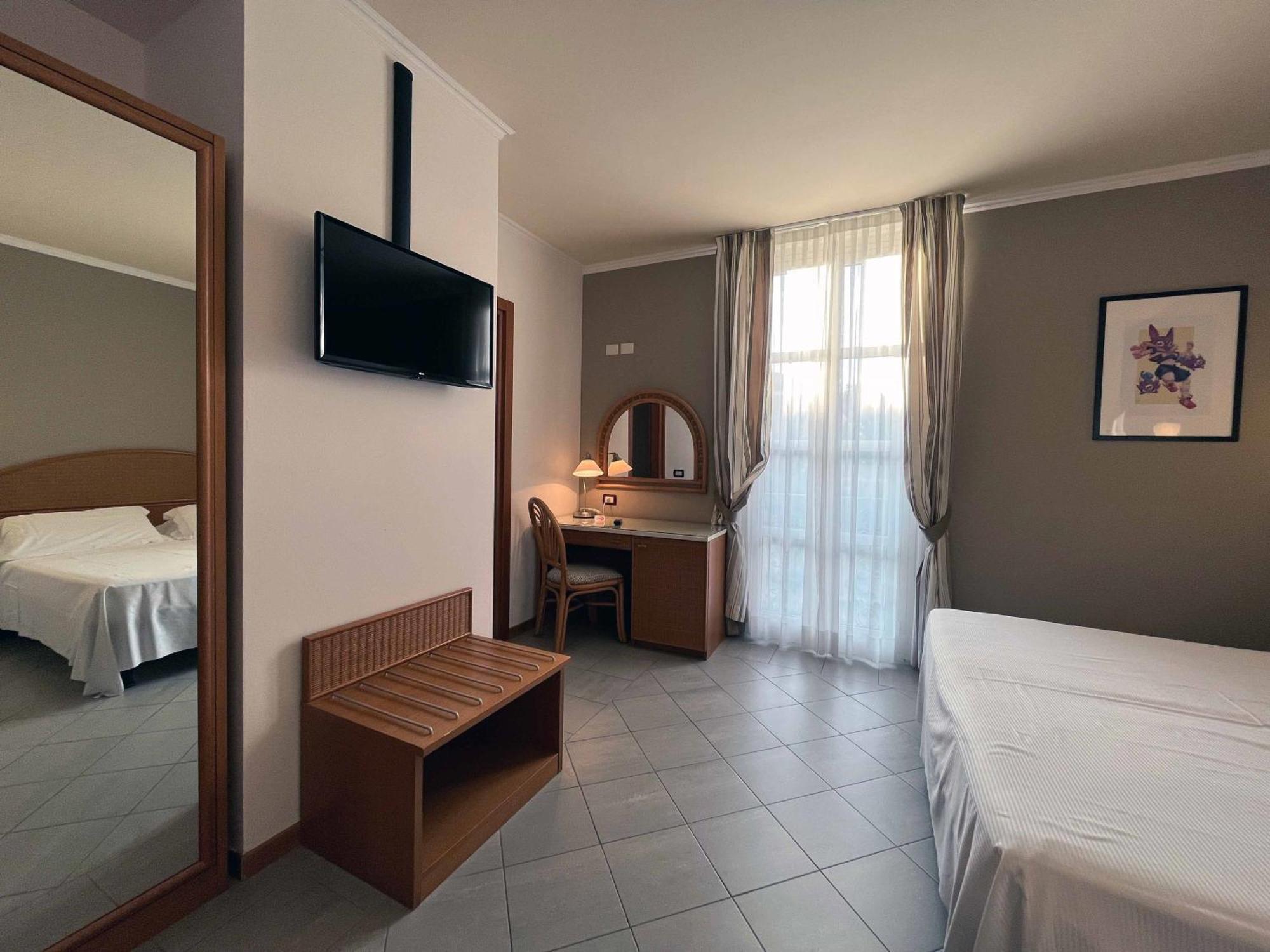 Hotel Regina 포르데데이마르미 외부 사진